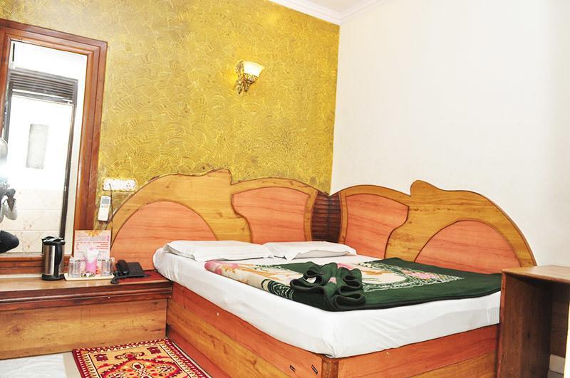 Hotel Shiv Palace Nueva Delhi Habitación foto