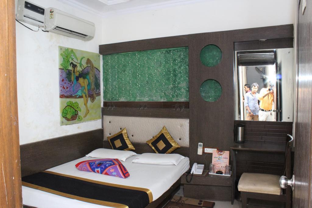 Hotel Shiv Palace Nueva Delhi Exterior foto